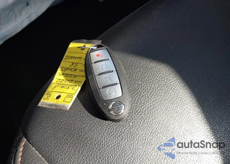 2020 Nissan Kicks Sr Xtronic Cvt z USA, uszkodzony, nr VIN 3N1CP5DV0LL516297